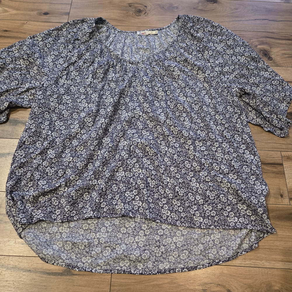 Faherty Blue and White Floral Blouse